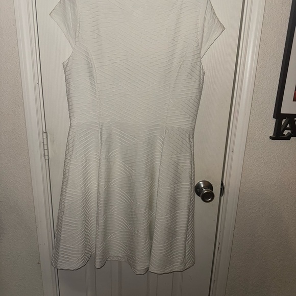 Enfocus Studio White A-Line Flutter Sleeve Dress - Picture 3 of 3